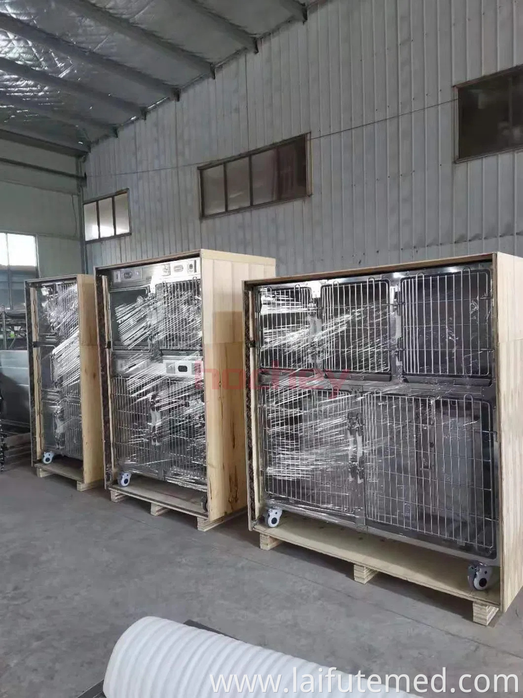 Factory Price Animal Veterinary Pet Cages Stainless Steel Vet Cat Cage with Wheels and Tray Oxygen Cage